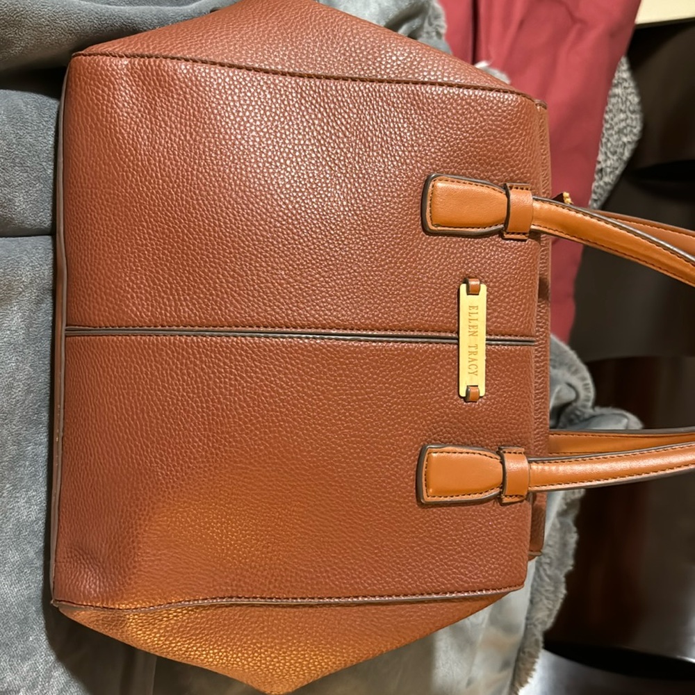 Ellen Tracy purse